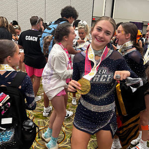 Meet your Posher, Lauren